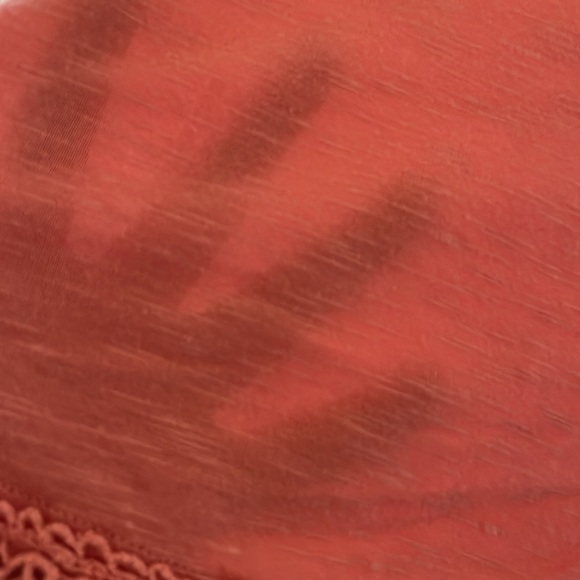 Peachy coral Jessica Simpson crochet trim tee - Picture 3 of 8